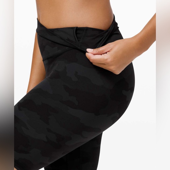 Lululemon Align Short 8" Heritage 365 Camo Deep Coal Multi - Picture 10 of 11